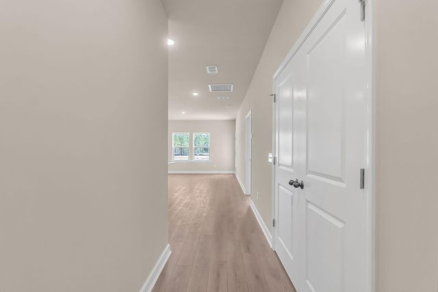 5047 Blackberry Lane, Ravenel, SC 29470