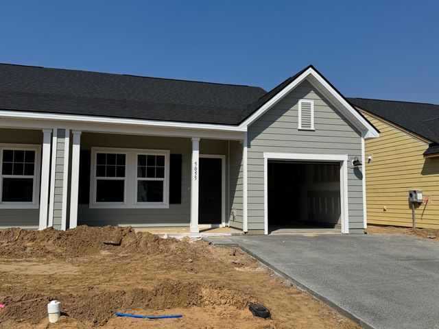 5047 Blackberry Lane, Ravenel, SC 29470
