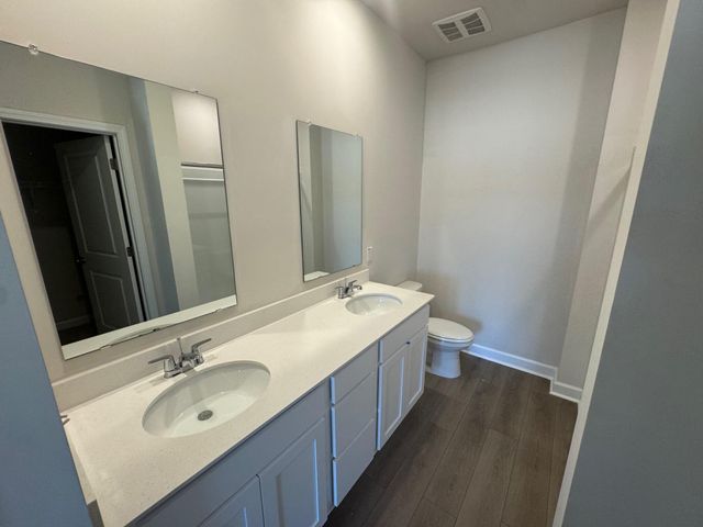 5047 Blackberry Lane, Ravenel, SC 29470