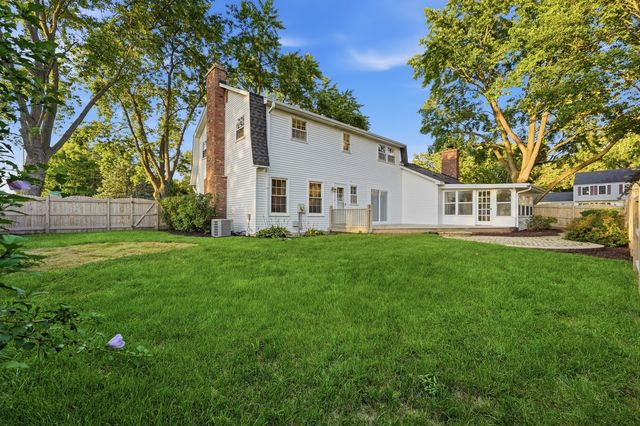 604 Timber Trail Drive, Naperville, IL 60565