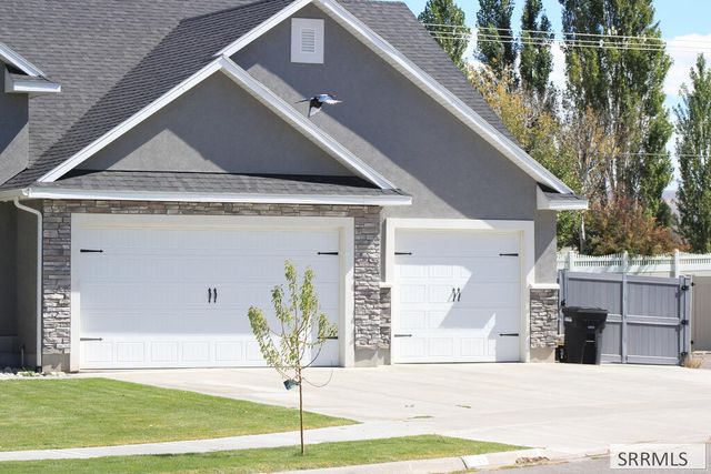 1194 Indian Hollow Drive, Ammon, ID 83401