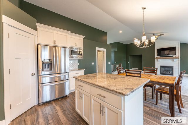 1194 Indian Hollow Drive, Ammon, ID 83401