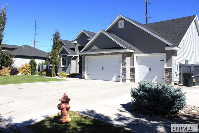 1194 Indian Hollow Drive, Ammon, ID 83401