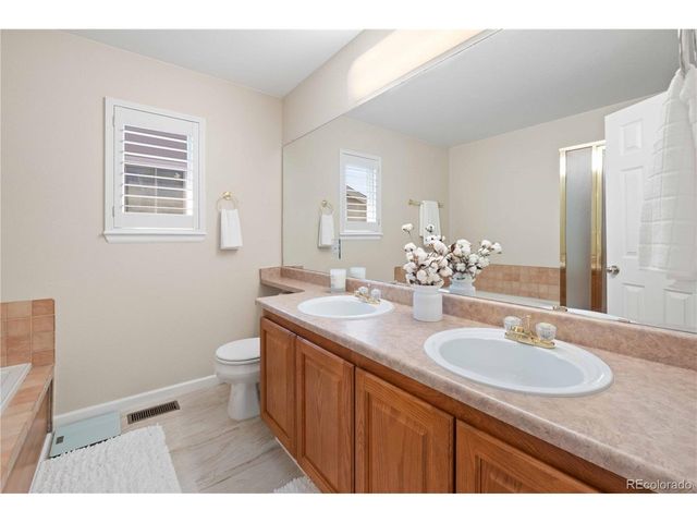 3707 S Lisbon Way, Aurora, CO 80013