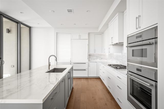 5656 San Felipe Street 1005, Houston, TX 77056