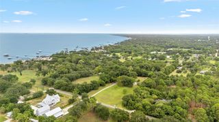 325 Bay Avenue S, Kemah, TX 77565