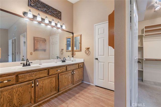 42307 61st st w, Quartz Hill, CA 93535
