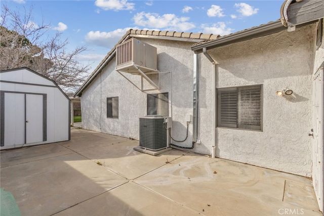42307 61st st w, Quartz Hill, CA 93535