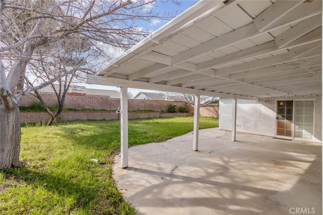 42307 61st st w, Quartz Hill, CA 93535
