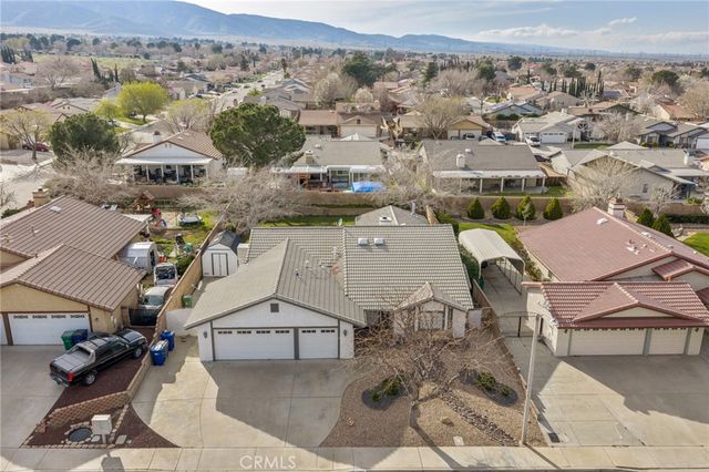 42307 61st st w, Quartz Hill, CA 93535