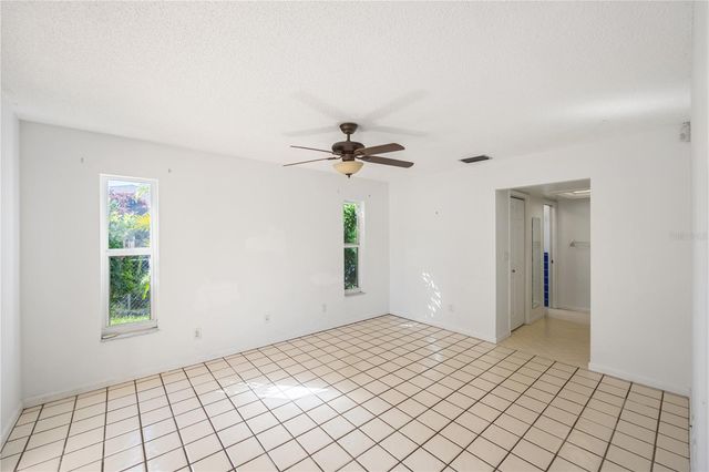 702 SE 36TH STREET, Cape Coral, FL 33904
