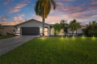 702 SE 36TH STREET, Cape Coral, FL 33904