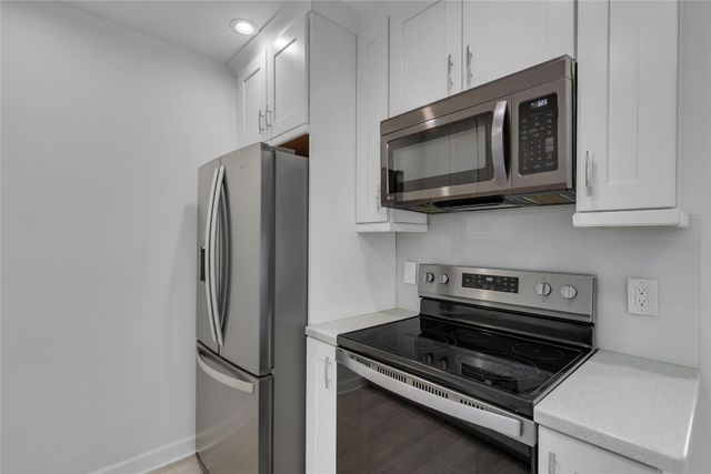 170 Cypress Club Drive 716, Pompano Beach, FL 33060