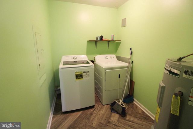 2212 SWARTZ RD, Woodstock, VA 22664