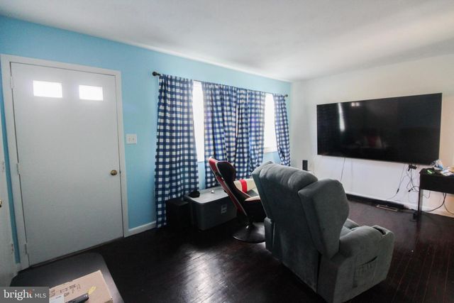 2212 SWARTZ RD, Woodstock, VA 22664