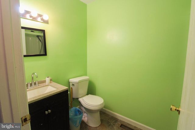 2212 SWARTZ RD, Woodstock, VA 22664