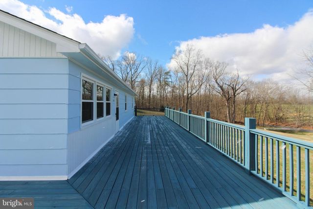 2212 SWARTZ RD, Woodstock, VA 22664