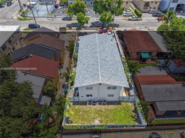 1621 NW 16th St, Miami, FL 33125