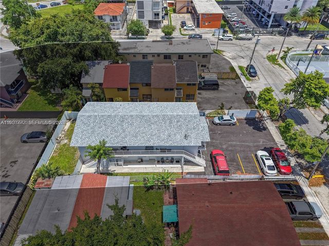 1621 NW 16th St, Miami, FL 33125
