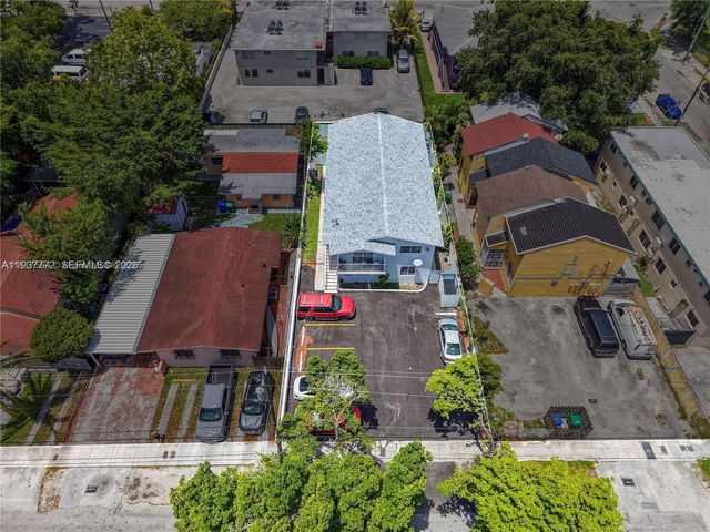 1621 NW 16th St, Miami, FL 33125