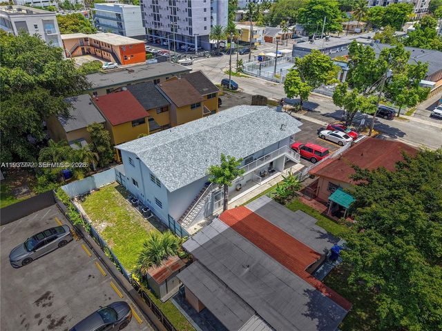 1621 NW 16th St, Miami, FL 33125