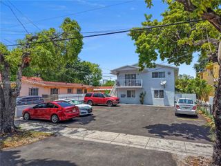 1621 NW 16th St, Miami, FL 33125