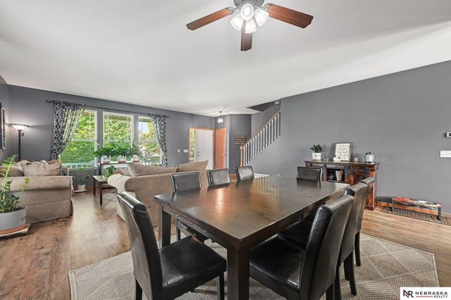 2307 Walnut Creek Drive, Papillion, NE 68046