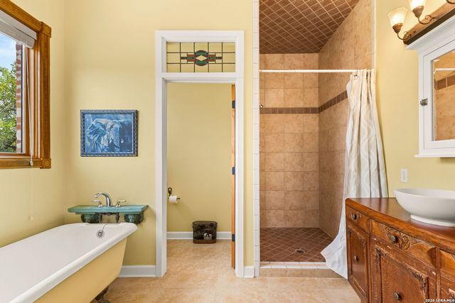 2188 Bretzke Ln, New Braunfels, TX 78132