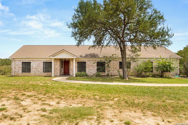 2188 Bretzke Ln, New Braunfels, TX 78132