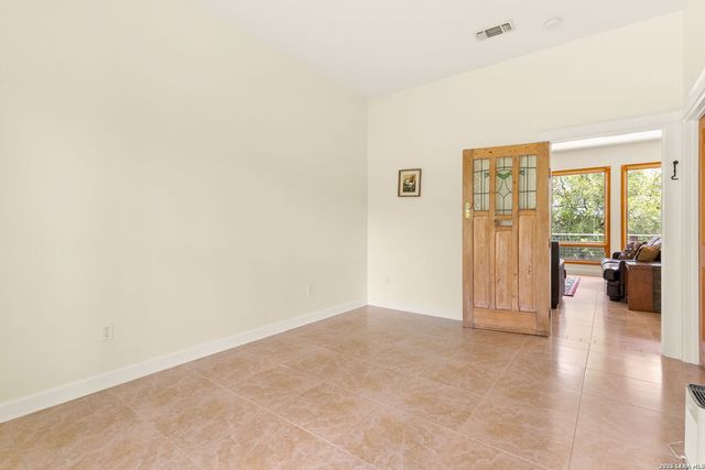2188 Bretzke Ln, New Braunfels, TX 78132