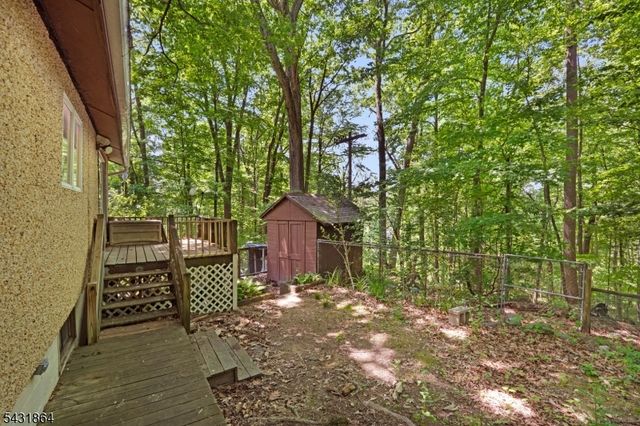 76 Brooksyde Ave, Ringwood Boro, NJ 07456
