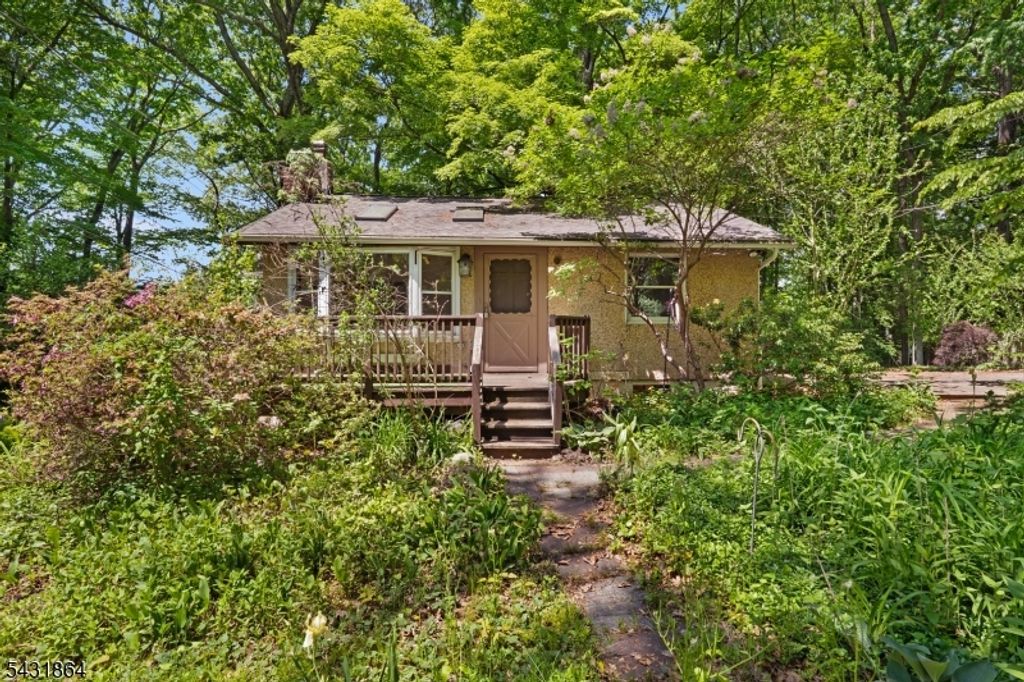 76 Brooksyde Ave, Ringwood Boro, NJ 07456