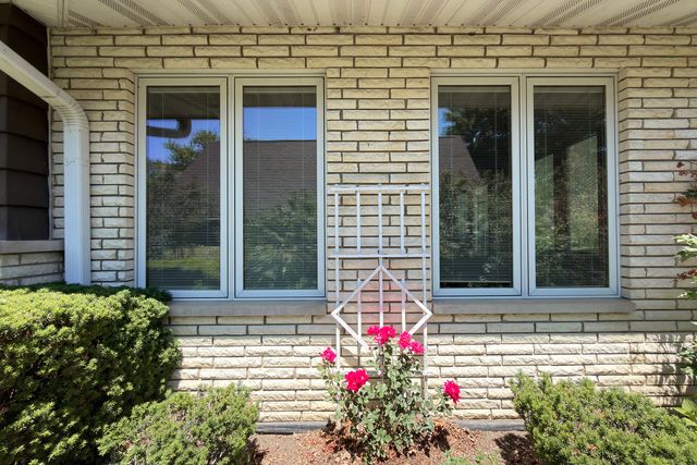 34841 N leonard Avenue, Ingleside, IL 60041
