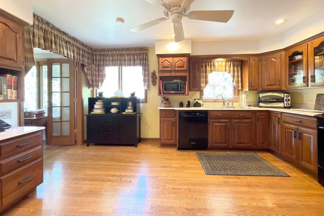 34841 N leonard Avenue, Ingleside, IL 60041