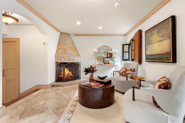 25 Beaver Place A, Boston, MA 02108