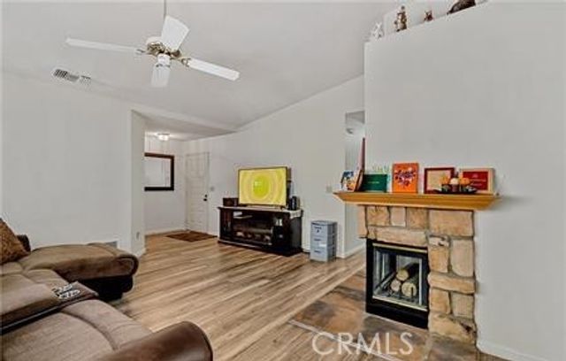 2906 Summer Set Cir, Banning, CA 92220