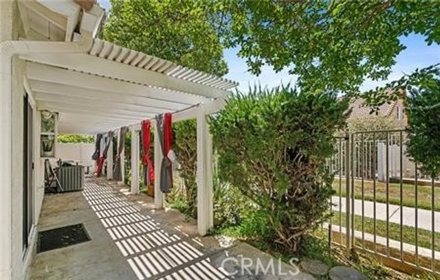 2906 Summer Set Cir, Banning, CA 92220