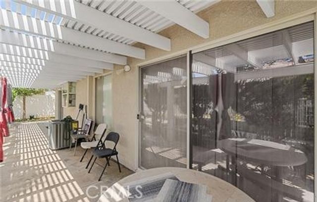 2906 Summer Set Cir, Banning, CA 92220