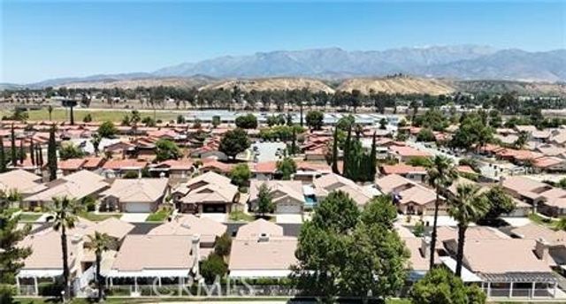 2906 Summer Set Cir, Banning, CA 92220