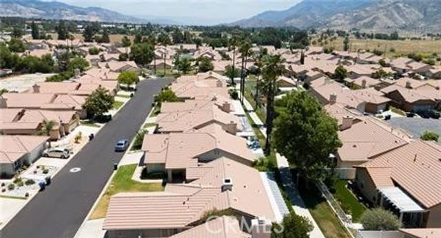 2906 Summer Set Cir, Banning, CA 92220