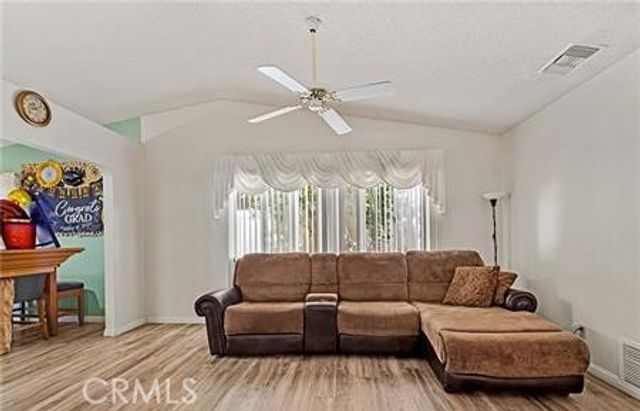2906 Summer Set Cir, Banning, CA 92220