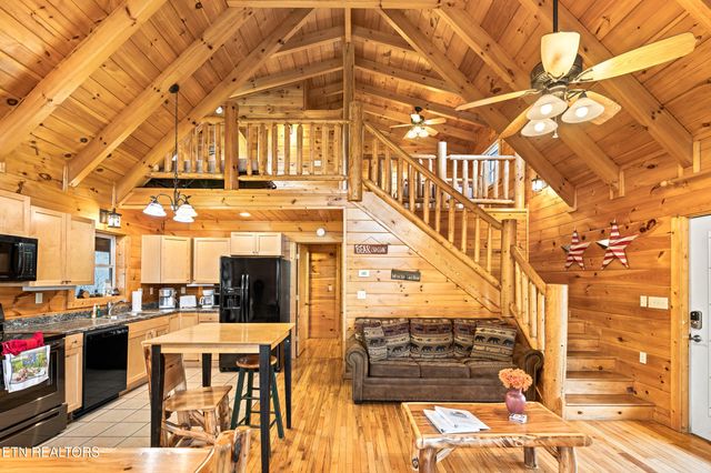 2125 Cascades Court, Sevierville, TN 37862