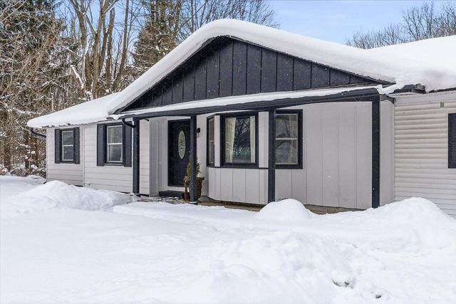 2734 S 9th Street, Kalamazoo, MI 49009