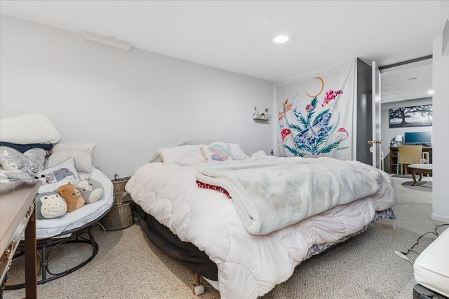 2734 S 9th Street, Kalamazoo, MI 49009