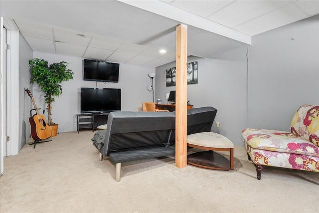 2734 S 9th Street, Kalamazoo, MI 49009