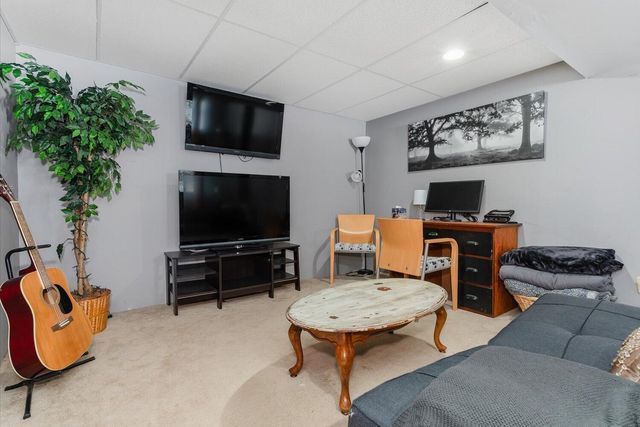 2734 S 9th Street, Kalamazoo, MI 49009