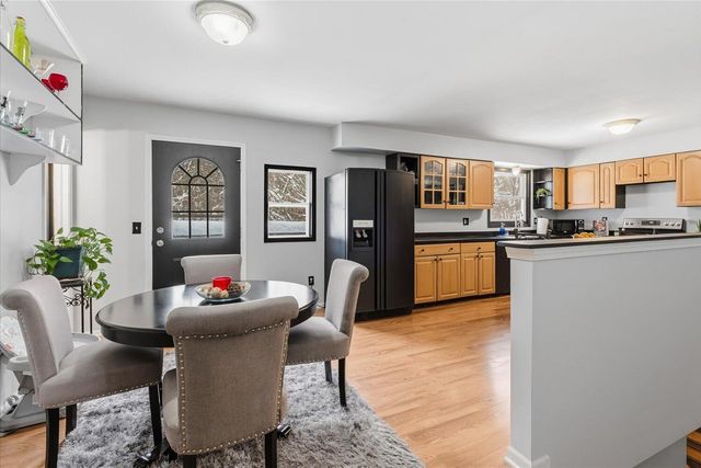 2734 S 9th Street, Kalamazoo, MI 49009