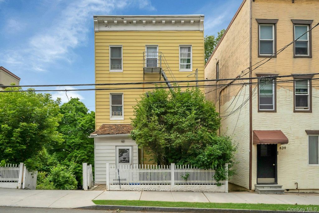 437 Warburton Avenue 2, Hastings-on-hudson, NY 10706