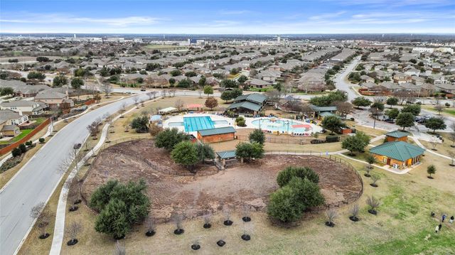 112 Willow Leaf LN, Buda, TX 78610