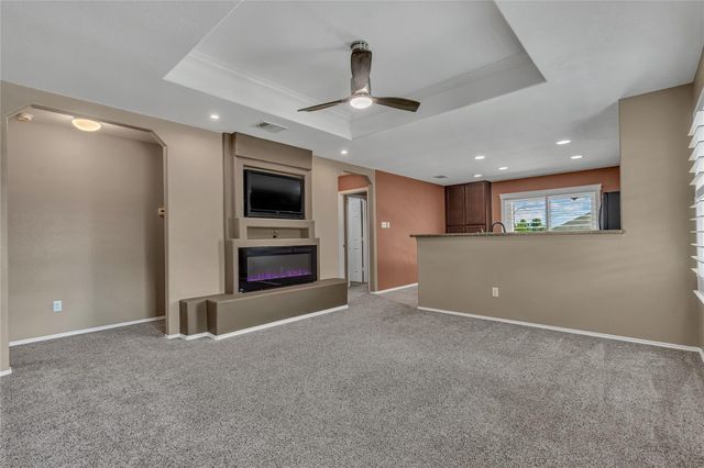 112 Willow Leaf LN, Buda, TX 78610